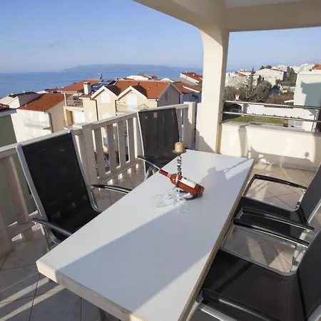 Apartment Alma In