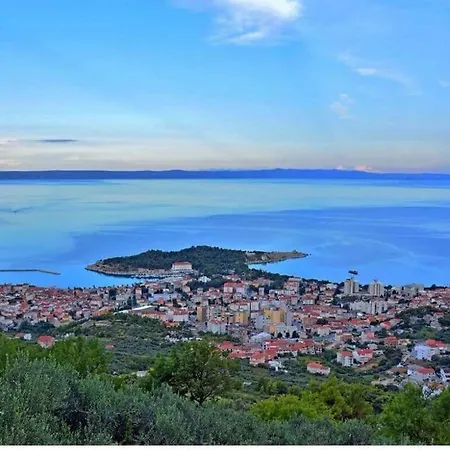 Alma In * Makarska